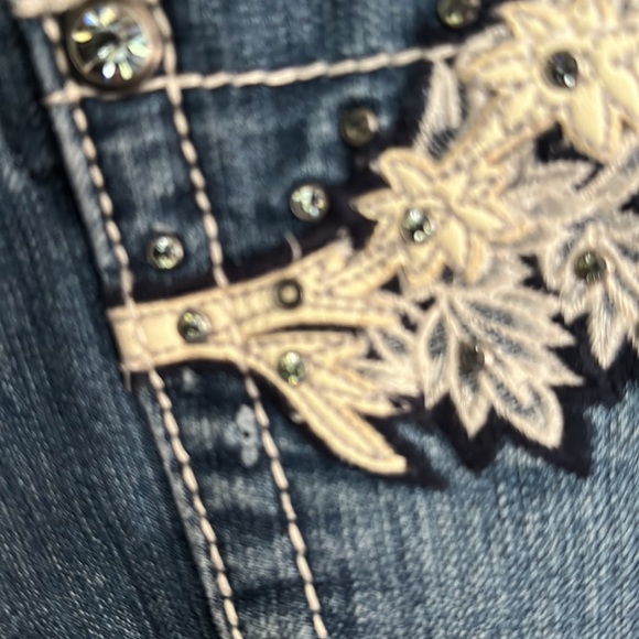 Miss Me Jeans - Picture 4 of 8